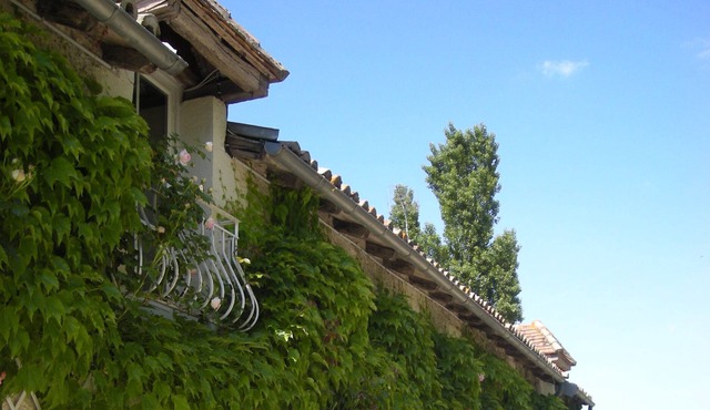 Poitou, Country house in a calm and relaxing environment.