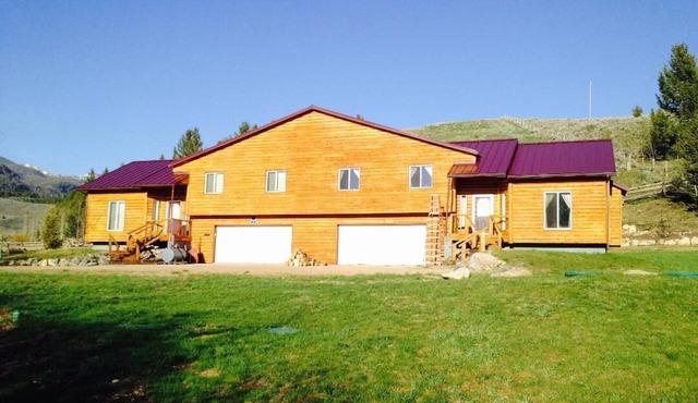 Polaris Paradise Elkhorn, Entire Townhouse in scenic Polaris, MT