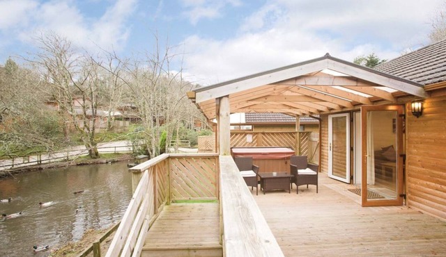 Poldark Spa Pet, Perranporth