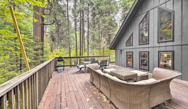 Pollock Pines A-Frame Chalet w/Mod Updates!