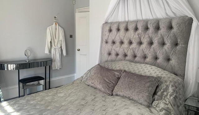 Pollokshields Burgh Hall Lodge Houses