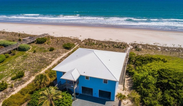 Polly's Place | Pet Friendly + Walk to Beach!