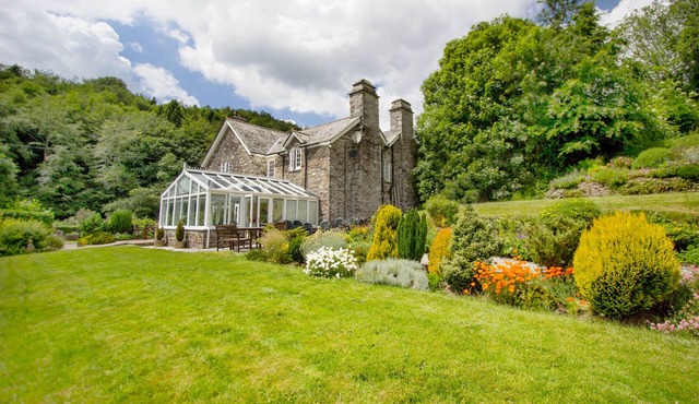 Polraen Country House