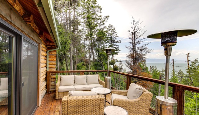 Polson Cabin Rental: Private Deck & Mountain Views