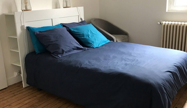 Pomerol Guest Room with Shared Terrace, Garden, and Wi-Fi