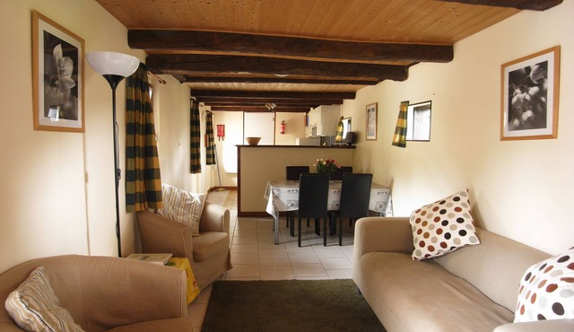 Pomme, family cottage with terrace