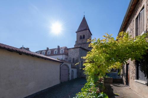Pommiers en Forez calme rando et campagne 4 pers