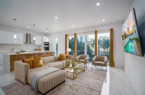 Pompano Beach Retreat villa with Pool Jacuzzi