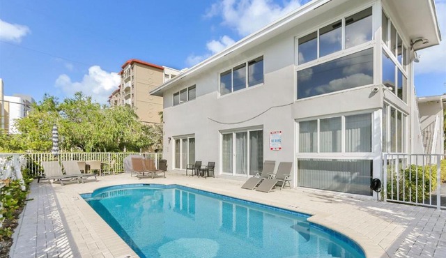 Pompano Jumbo - Sleeps 16 & priv pool