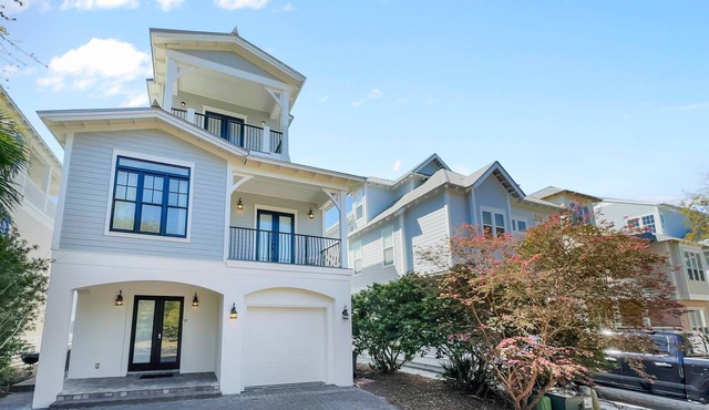 "Pompano Palace" | Bike/Walk to Rosemary | Gulf Views | Community Pool