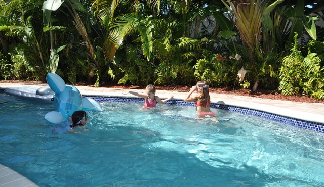 Pompano Villa Nueva close 2 beach exceptional newer construction “Little Palace”