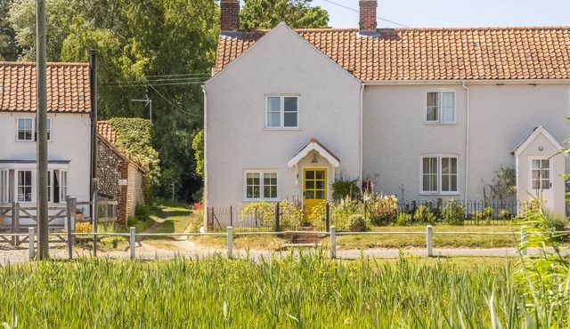 Pond Cottage (E), Edgefield, Norfolk