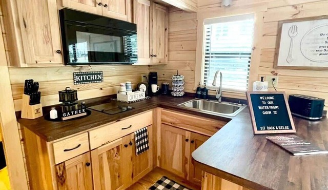 Pond View Cabin near Ark Encounter with Loft