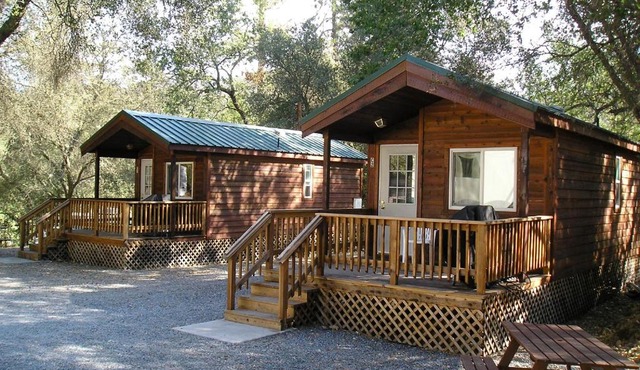 Ponderosa Camping Resort One-Bedroom Cabin 2