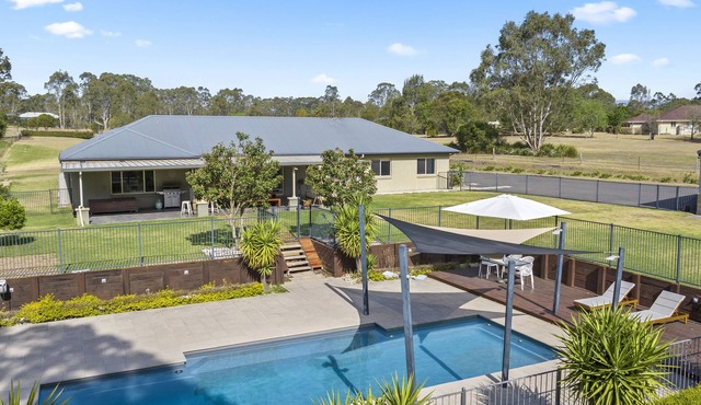 Ponderosa Homestead - North Rothbury