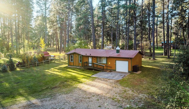 Ponderosa House | Huge Yard, Family-Friendly Retreat In Charming Story, Wyoming