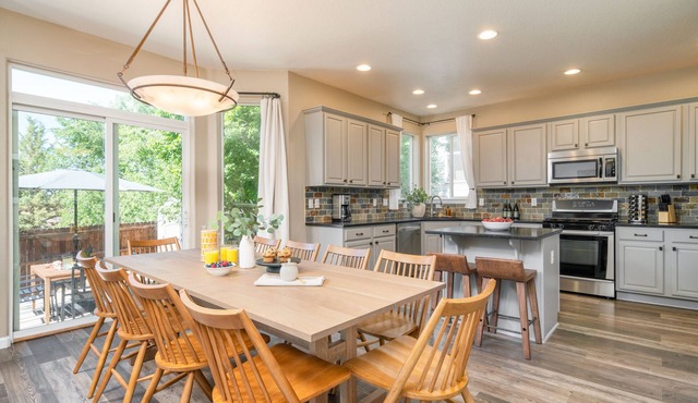 Ponderosa Pines by AvantStay | Family Friendly, 10 mins from Central Bend