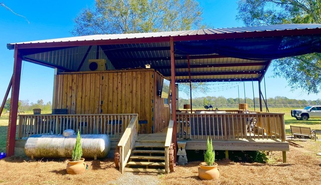 Pondfront Tiny House - Private Escape to the Peaceful Countryside