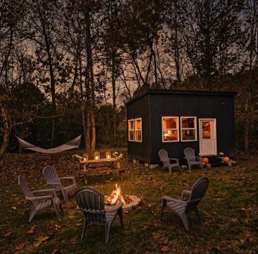 Pondside Cabin - 20 Peaceful Acres with Creek View