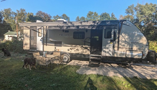 *"Pondside Camper Haven: Full Hookups + Hot Water! Near Letchworth State Park