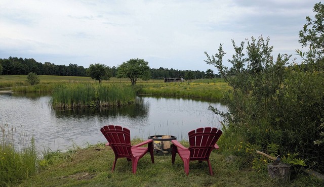 Pondside Yurt Stay on a Heritage Farm with Trails, Sauna & Scenic Views