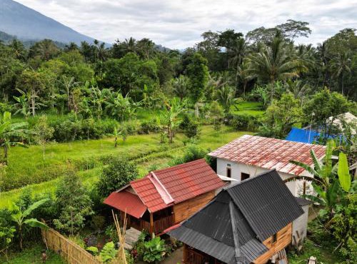 Ponjol Cottages - ᬧᭀᬜ᭄ᬚᭀᬮ᭄ ᬘᭀᬢ᭄ᬢᬕᭂᬲ᭄