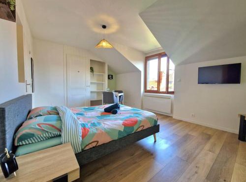 Pontarlier Centre Historique 3ème - Ma Petite Résa