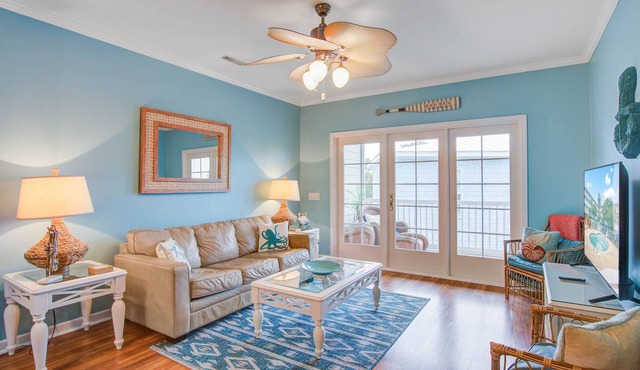 Pooch friendly, minutes from everything.