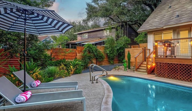 Pool, 2 Miles to Downtown | Bachelorette Favorite