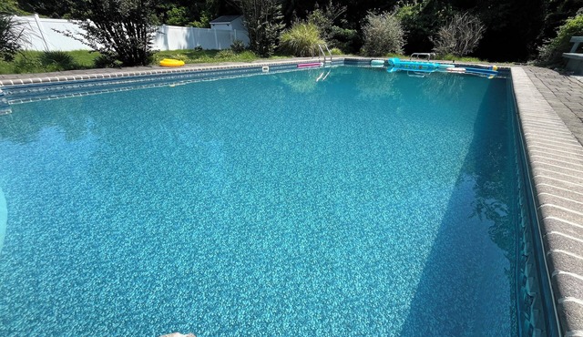 POOL, 5-bedroom in jersey Shore, Grill , AC, WiFi, Parking, TV, Gaming, Full Kit