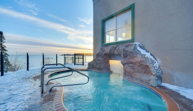 Pool Access: North Shore Gem Near Beaches & Trails