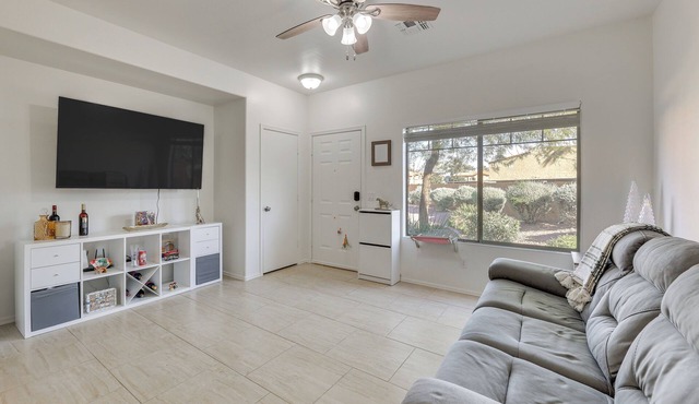 Pool Access + Patio: Mesa Retreat, 3 Mi to Dtwn!