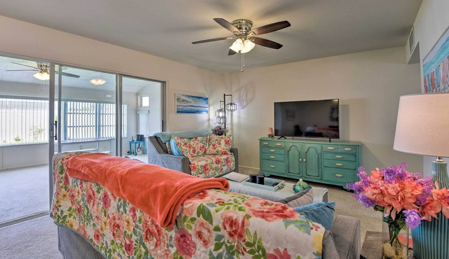 Pool Access: Ranch-Style House in Sun City Center