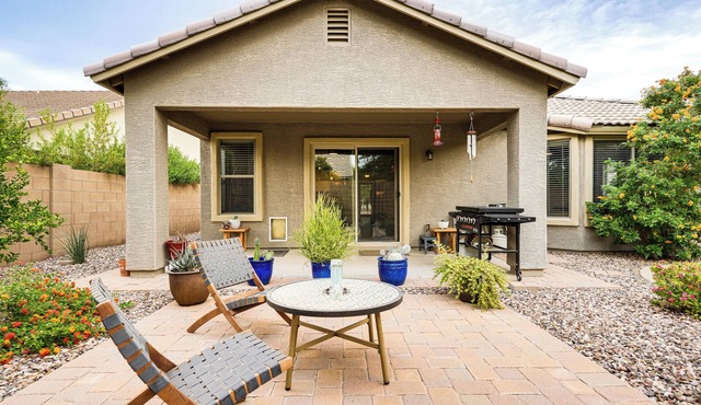 Pool Access! Suburban Home 11 Mi to Dtwn Gilbert