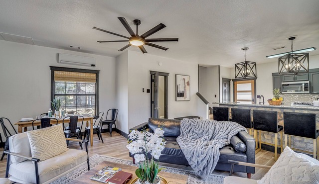Pool Access, Walk to Water! Possum Kingdom Cabin