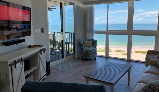 Pool and Hot Tub open! Beachfront Floor to Ceiling Views of Sand Key Beach!