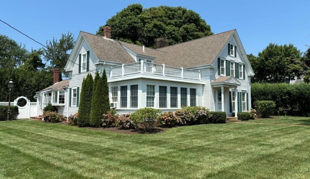 Pool and large yard!