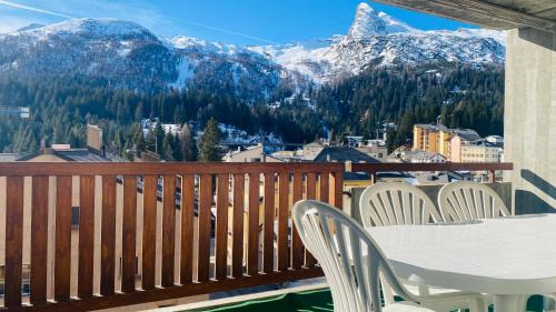 Pool and Sauna! San Bernardino 3-Bedroom Apartment with Free Parking!