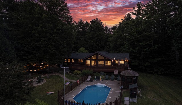 Pool Arcade Spa Mtn Views Lake George Retreat