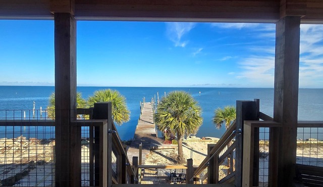 Pool ,Bay Front ,Pet Friendly,150' Fishing Pier,4 Bed 3 bath