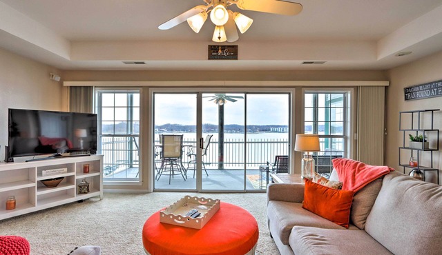 Pool & Boat Slips! Waterfront Lake Ozark Condo
