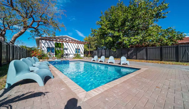 Pool Boutique 3 Villa by the Beach