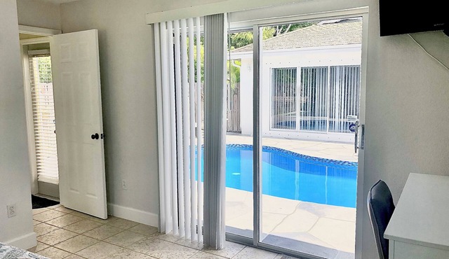 Pool Cabana & Clothing Optional Pool & Courtyard in quiet Country Neighborhood.