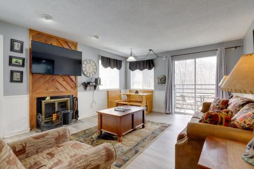 Pool Days and Gatlinburg Fun! Family Mtn Retreat