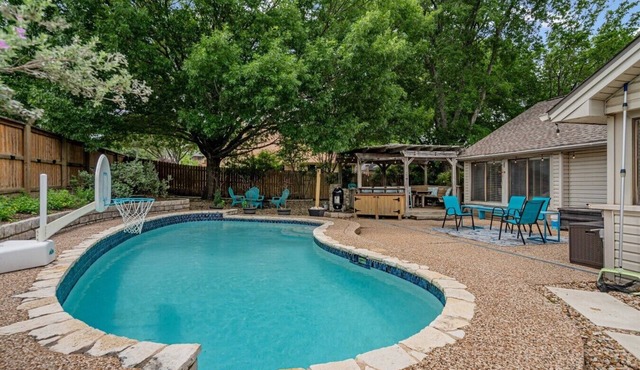 Pool Days & Pergola Nights | Family-Friendly N Austin Home Mins to Domain & Q2