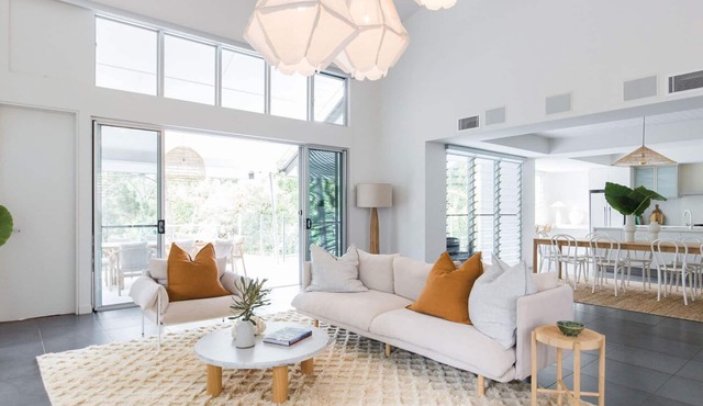 POOL - DESIGN - STYLE - FAMILY FRIENDLY