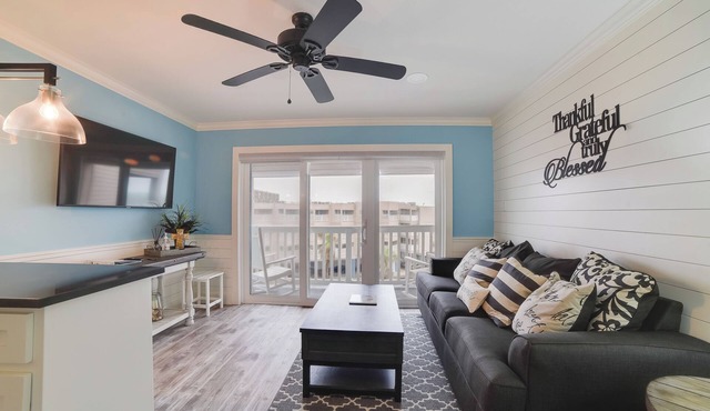 Pool & Direct Beach Access: Corpus Christi Escape