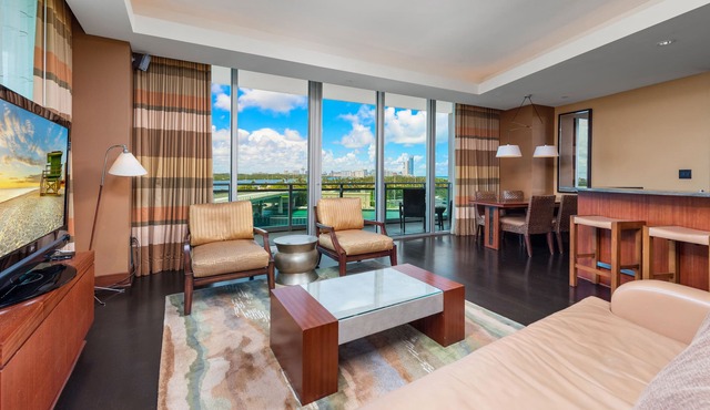 Pool & Direct Beach Access Bayview Beachfront Condo at The Ritz-Carlton