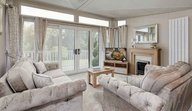 Pool - Fireplace - 2Br Lodge - PetsOK - Parking