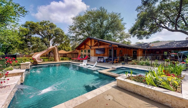 Pool, Fireplace, pool table, Hot Tub, & W/D